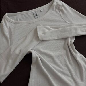 Callahan Women's Off-White Ribbed Long Sleeve Top